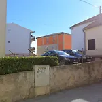 Apartment Split 11518B