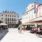 Central Square Heritage Hotel