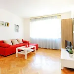 Split Central Lovely Flat