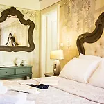 Plaza Marchi Old Town - Mag Quaint & Elegant Boutique Hotels