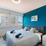 Sunny & Luxury Apartment Near City Center