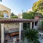 Soul House Pola