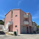 Villa Apricot - Stilvolles Grosses Haus Mit Kuehlem Garagenparkplatz