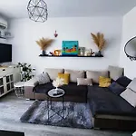 Sweet Home R&M