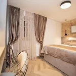 Luxury Apartments Lilly 2