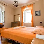 Apartment Pietra