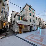 Bozena\'S Studio Apartment