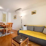 Apartment Cipile