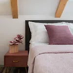 Romantic Attic Apartment