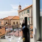Modern Cozy Apartment Bonnie In Center Of Split.