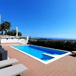 Sun Apartment With Sea View And Shared Pool