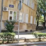 Dalmatian Apartment In The City Center