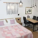 Apartments Lana