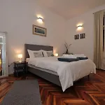 Apartment Moel Split