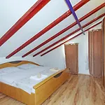 Apartment House Split