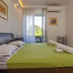 Apartment Aviani
