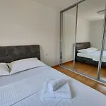 Lucy Apartment Split