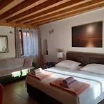Jr Luxury Guesthouse2