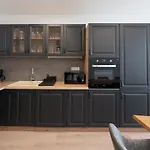 D33 Apartment