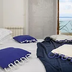 Gallery Luxury Suites & Rooms