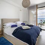 Gallery Luxury Suites & Rooms
