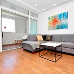 Apartment Nesh Split