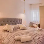 Luksuzni Apartman Ribica U Samom Centru Grada