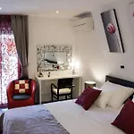 Lady Tania Apartment