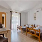 Apartmani Racic