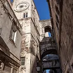 Luxury Apartment Palace J-L