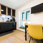 Zuzu Apartment