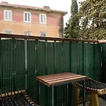 Zuzu Apartment