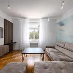 Frankovich Central Apartment