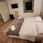Live In Split
