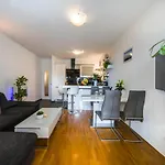 Apartment Summer Dreams