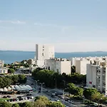 Greenview Apartment