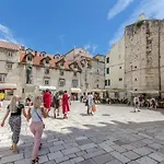 Old Town Split Apartment Alea