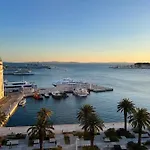 Rooftop Giovanina