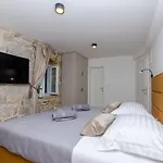 Rio Luxury Rooms