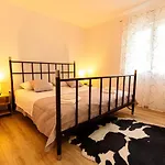 Large Stylish 3 Bedroom Apartment Nancy For 5 People