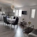 Apartmani Triva 1