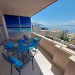 Apartment Summer Vibes Split