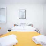 Billie Holiday Apartment With Balcony