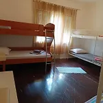 Rooms Macho Men