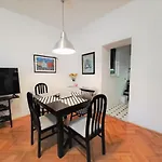 Emaus Garden - City Center & 2 Bth