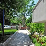 Beach Apartment Bacvice