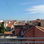 Room With Private Toilet And Balcony In City Center In Shared Apartment