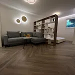 Golden Cube