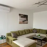 Apartment Tomaky