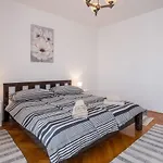 Apartments Rose